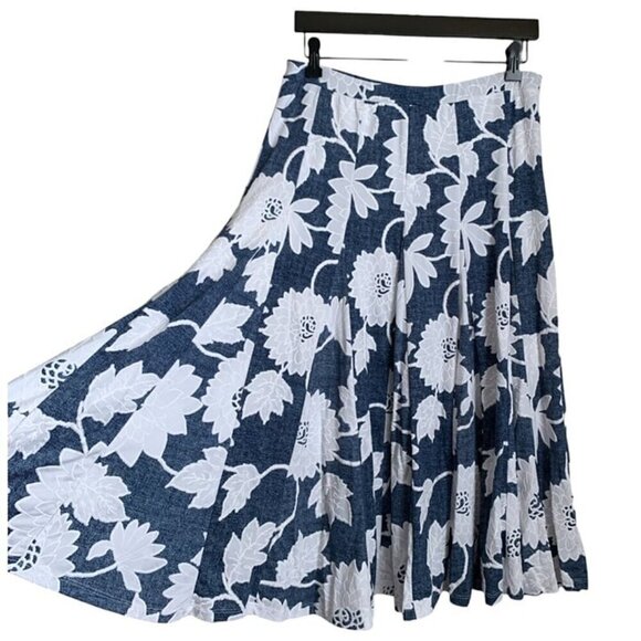 Philosophy Skirt with White Flowers - Size Large - Boho Sway Skirt - Stretchy - Picture 3 of 8